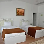 Hotel Mourouj Gloria White Palace & 4*