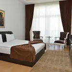 Hotel Mourouj Gloria White Palace &