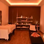 Mourouj Gloria White Palace &