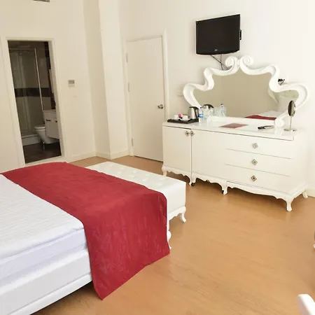 Mourouj Gloria White Palace & Hotel 4*